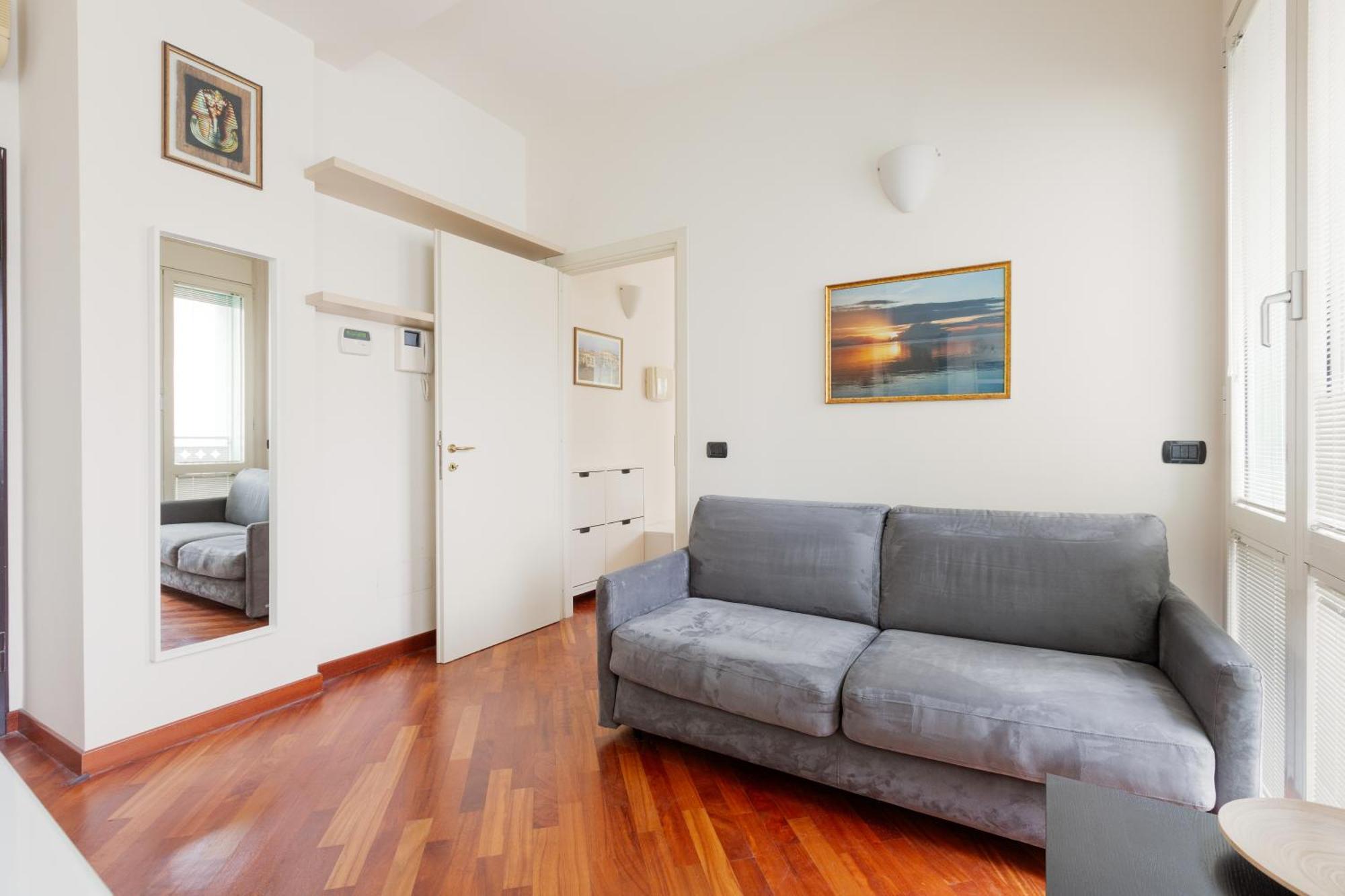 Bright & Comfy Apartment With Parking มิลาน ภายนอก รูปภาพ