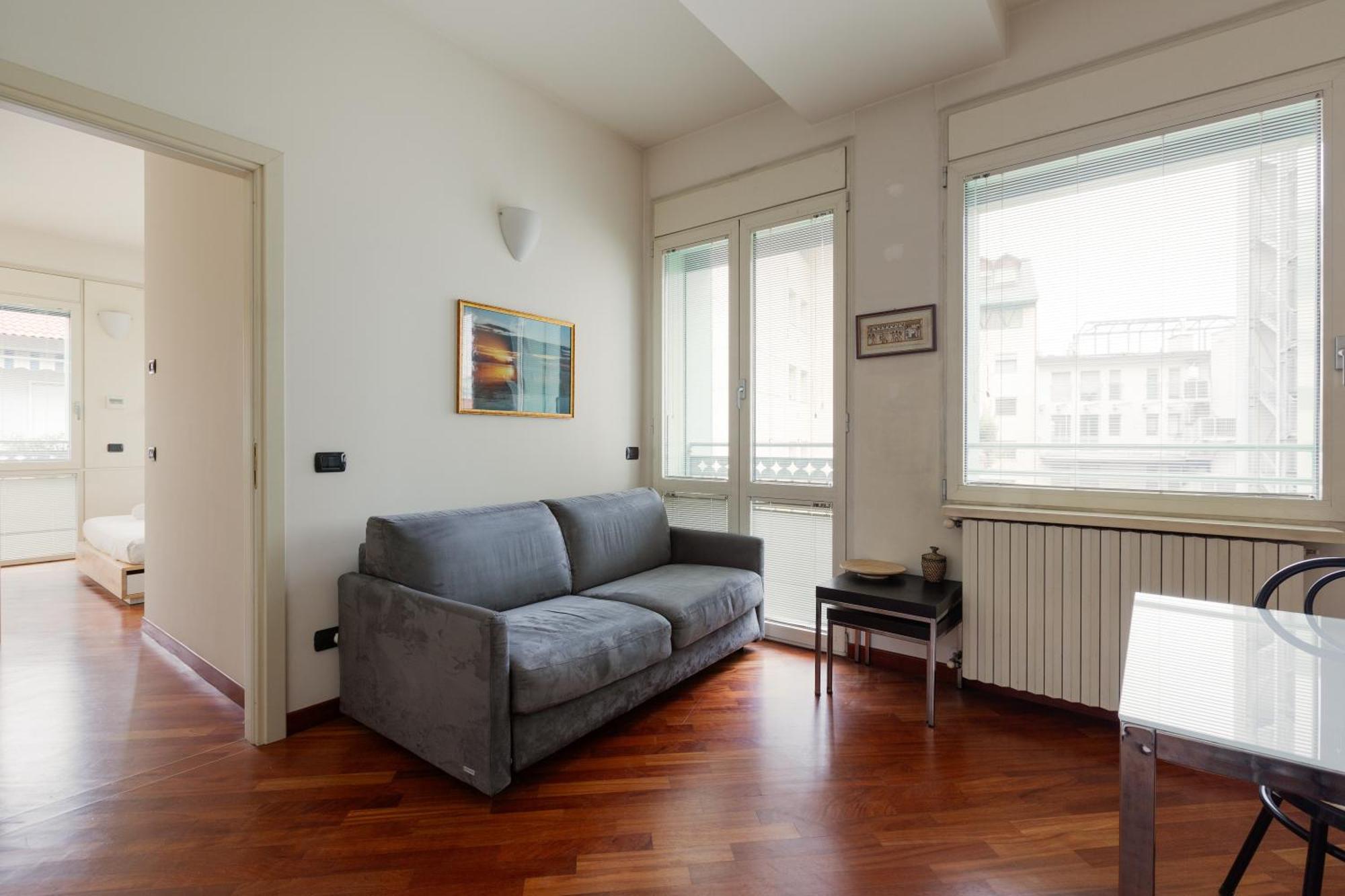 Bright & Comfy Apartment With Parking มิลาน ภายนอก รูปภาพ